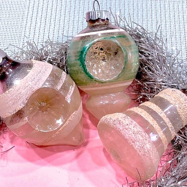 VINTAGE: 3pcs - Shiny Brite Glass Ornaments - Old Distressed Christmas Ornaments - White Christmas - Holliday 