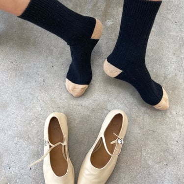 Le Bon Shoppe - Cashmere Classic Socks - Black