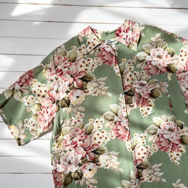 cute cottagecore blouse | 80s 90s vintage Liz Claiborne mint green pink floral oversized short sleeve shirt 