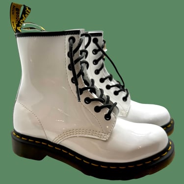 DR. MARTENS White Patent Combat Boots | Womens Lace Ups | Leather Shoes | Women's size 8 