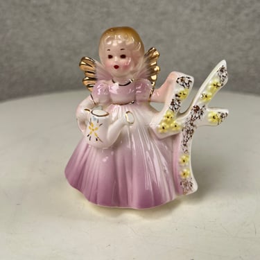 Vintage Josef Originals ceramic figurine Angel little girl Birthday 4 with water can in pink tones. Size 3.5” x 3” in very good condition no 