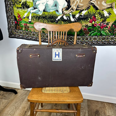Vintage 40s/50s Large Black Suitcase / Trunk 