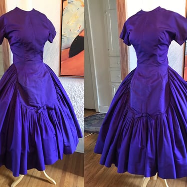 Out Of This World Vintage "Suzy Perette"  1950's Purple Silk  Designer Cocktail Party Dress! size Small 