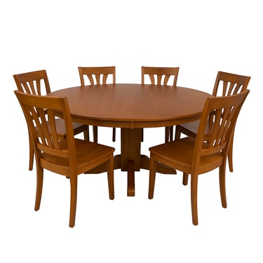 Traditional Dining Table w/ Chairs