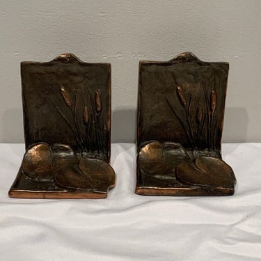 Mcclelland Barclay Art Aouveau lily pad and cattail bookends, grandmillennial, metal bookend, vintage library bookends, nature lover gift 