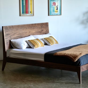 Solid Wood Bed || Midcentury Modern Platform Bed || Walnut - White Oak - Cherry - Maple || Slanted Headboard || Storage Option || Minimalist 