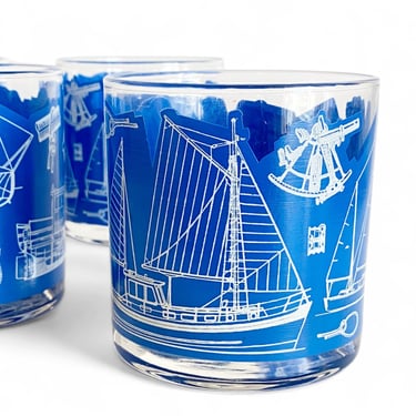 5 Vintage nautical theme rocks glasses signd Georges Briard. Come sail away cocktail tumblers in marine blue blueprint. Beach home bar decor 