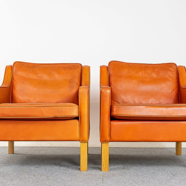 Danish Modern Leather Lounge Chairs - (324-294) 