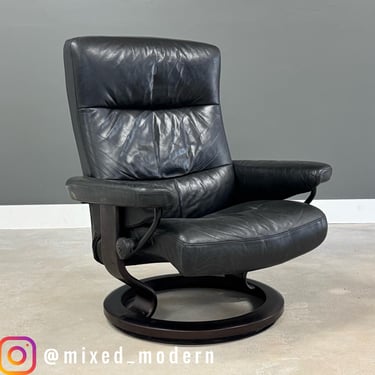 Ekornes Stressless Black Leather Reclining Lounge Chair 