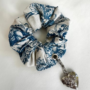 Toile Locket Scrunchie