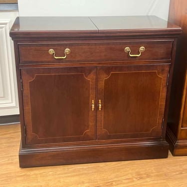 Hickory Chair 'James River' Flip Top Server