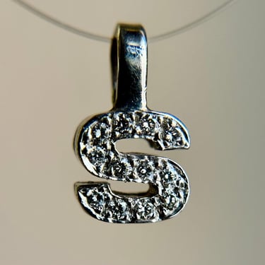 Cute Vintage 14K White Gold Diamond S Initial Pendant Charm ~.15 pts 1.7g 