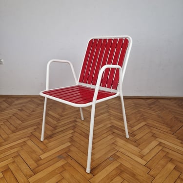 Vintage Red & White Pop Art Chair / MCM Metal Patio Chair / Space Age Garden Chair / Balcony chair / Made in Yugoslavia / 1970s 