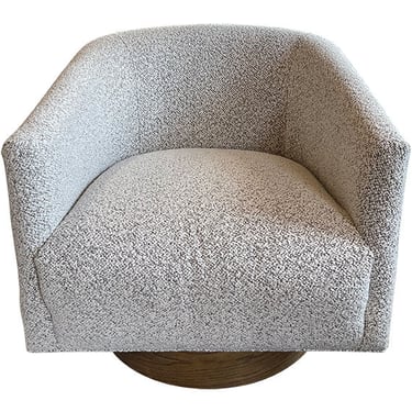 30&quot; Petra Swivel Chair