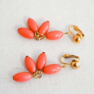 1960s Coral Bead Dangle Clip Earrings 