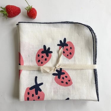 Strawberry Cloth Napkin Set, Linen 