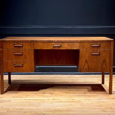 Vintage Walnut and Brass Executive Desk by Jack Cartwright for Founders 
