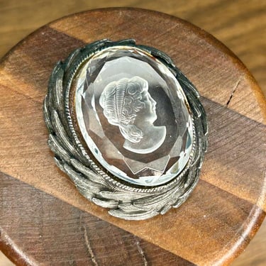 Pewter And Glass Reverse Intaglio Cameo Pendant Vintage Retro Fashion Jewelry 