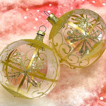 VINTAGE: 2pcs - Hand Blown Gold Ornaments - Hand Decorated - Christmas Holidays Xmas 