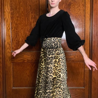 70s Leopard loungewear dress with wide belt/shawl 