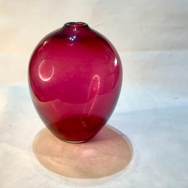 Elegant Hand-Blown Cranberry Art Glass Vase | Teardrop Shape | Rich Ruby Red | Vintage Home Decor 