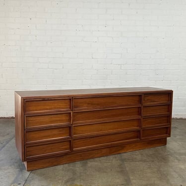 John Keal for Brown Saltman Mid-Century Modern Dresser | Former Modern -  Las Vegas, NV | ATTIC