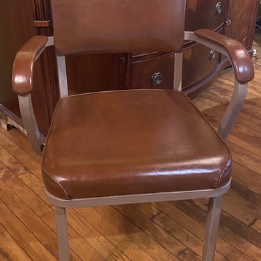 Brown Vinyl and Tan Metal Chair w Arms