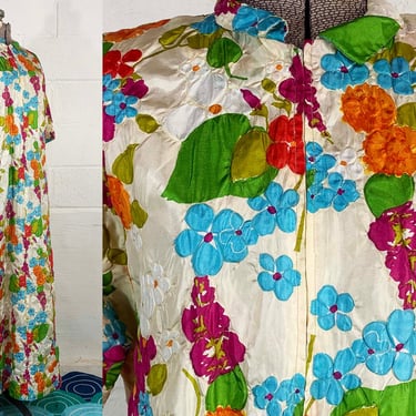 Vintage Floral Quilted Rainbow Kaftan Bell Sleeved House Coat Loungewear Robe One Size Floral House Dress Maxi Plus Short Sleeve 1970s Large 