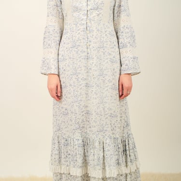 1970s white and blue chinoiserie print bohemian cotton maxi dress
