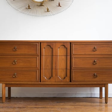 Mid Century Modern Walnut Lowboy 9-Drawer Dresser 