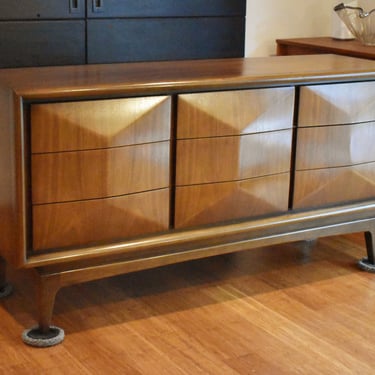 Restored "Diamond" 62" walnut nine-drawer dresser by United Furniture 