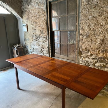 Mid century dining table Danish modern dining table Vejle stole mobilfabrik rosewood dining table 