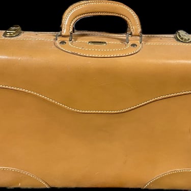 Vintage Oshkosh Brown Top Grain Leather Steamer Wardrobe Luggage Suitcase MCM double handle Brass Clasps & Keys, Mid Century Travel Case EVC 