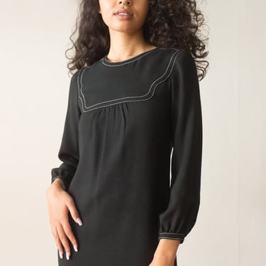 1960s Black Shift Dress with Contrast Stitching 
