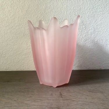 Vintage Viking glass vase, glass, frosted pink, 5 points, Viking Satin Pink Stockholm 8