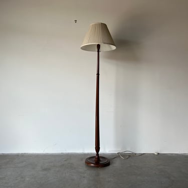 1970s Mid-Century Turned Wood Floor Lamp 