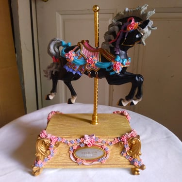 VINTAGE Musical Carousel Horse Box, Westland Horse Music Box, Birthday Gift, Home Decor 