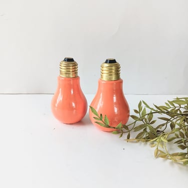 Retro  Orange Light Bulb Salt and Pepper Shakers/ Kitschy Kitchen Mid Century MCM/ Japan/ 1970s Groovy Collectible 