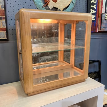 Small Display Cabinet with Mirrored Back and Lighting