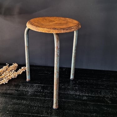 Vintage French Industrial Stool, Jean Prouvé Style, Tripod Stool Rustic Wood and Aged Metal, Authentic Patina with Timeless Character 