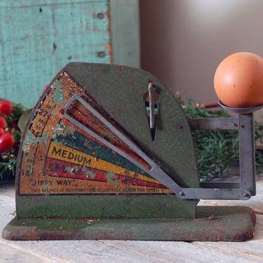 Vintage metal egg scale / Jiffy Way egg scale / egg sorter / vintage farm egg grader / rustic farmhouse barn decor / rustic industrial decor 