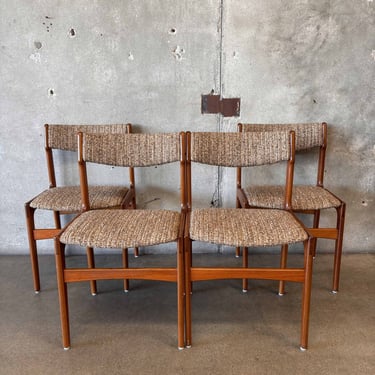 Set of Four 1970s Mid Century Modern Tweed Teak D Scan Dining Chairs