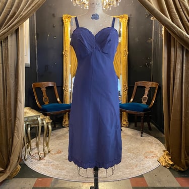 1950s slip, vintage lingerie, navy blue satin, barbizon, small medium, scalloped trim, embroidered tafredda, mrs maisel, 27 28, side zipper 