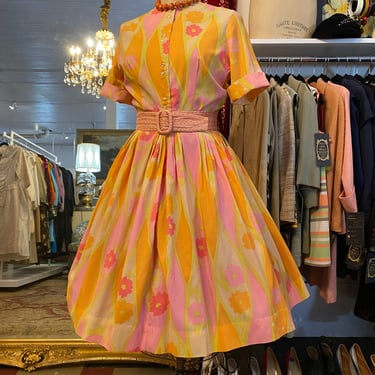 1960s dress, bright floral, vintage shirtwaist, size large, orange and pink, mod flowers, full skirt, op art, late 1950s dress, mrs maisel 