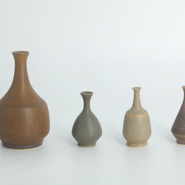 Small Mid-Century Scandinavian Modern Collectible Brown Stoneware Vases by Gunnar Borg for Höganäs Ceramics, 1960s, Set of 4 