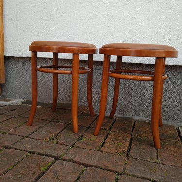 PAIR of Rare Bentwood Thonet style small stools, Leather and wood stools, Vintage chairs, Made in Yugoslavia in 1980s, Thonet Mundus chairsi 