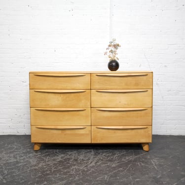 Vintage MCM 60's solid maple Heywood Wakefield style 8 drawers dresser | Free delivery only in NYC and Hudson Valley areas 