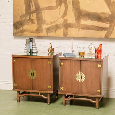 Pair of Vintage Hollywood Regency Nightstands