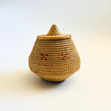 Vintage Lidded Basket Box 