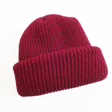 vintage beanie / burgundy beanie / 1970s double ply thick acrylic knit ribbed burgundy beanie toque 